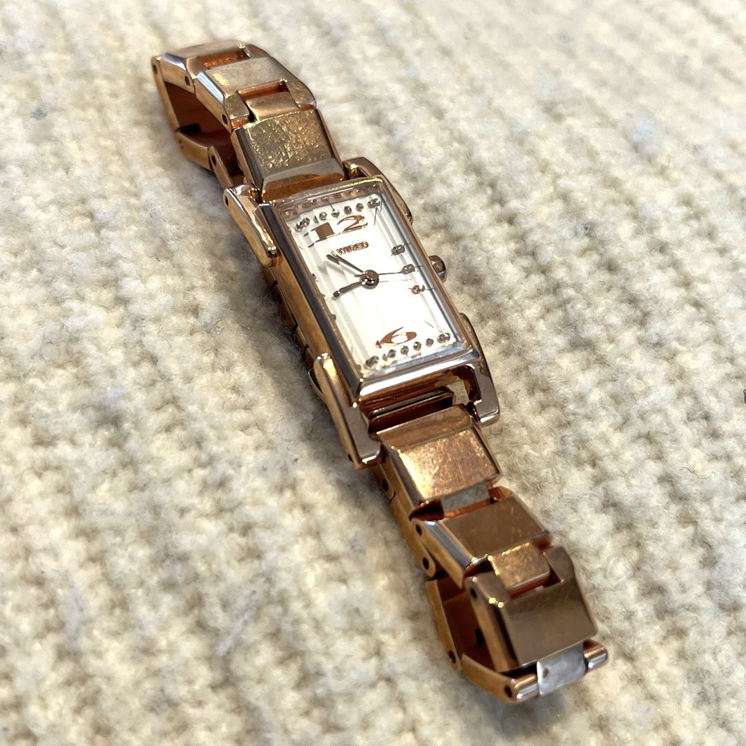 Seiko wired Analog Quartz Women