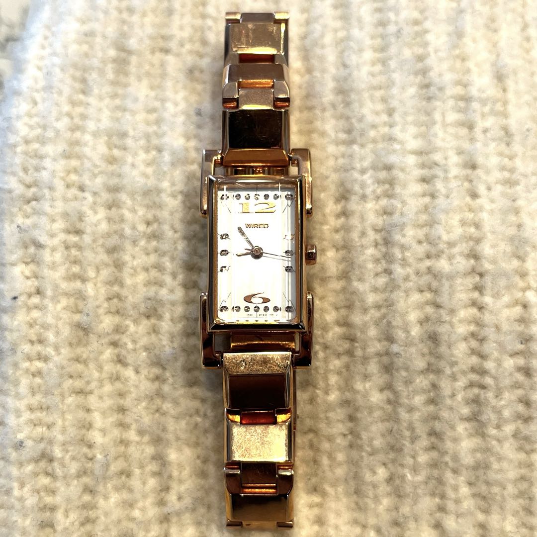 Seiko wired Analog Quartz Women