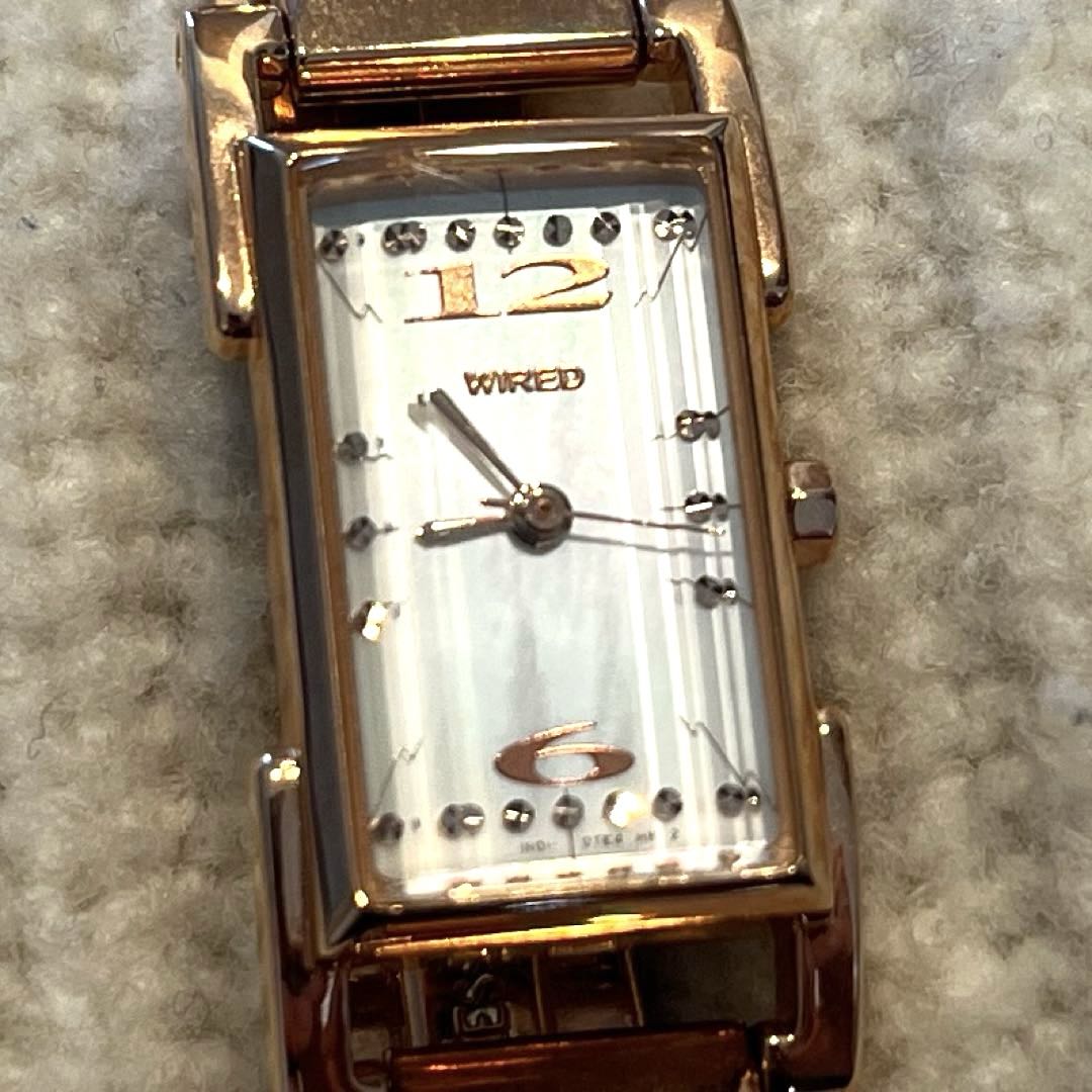 Seiko wired Analog Quartz Women