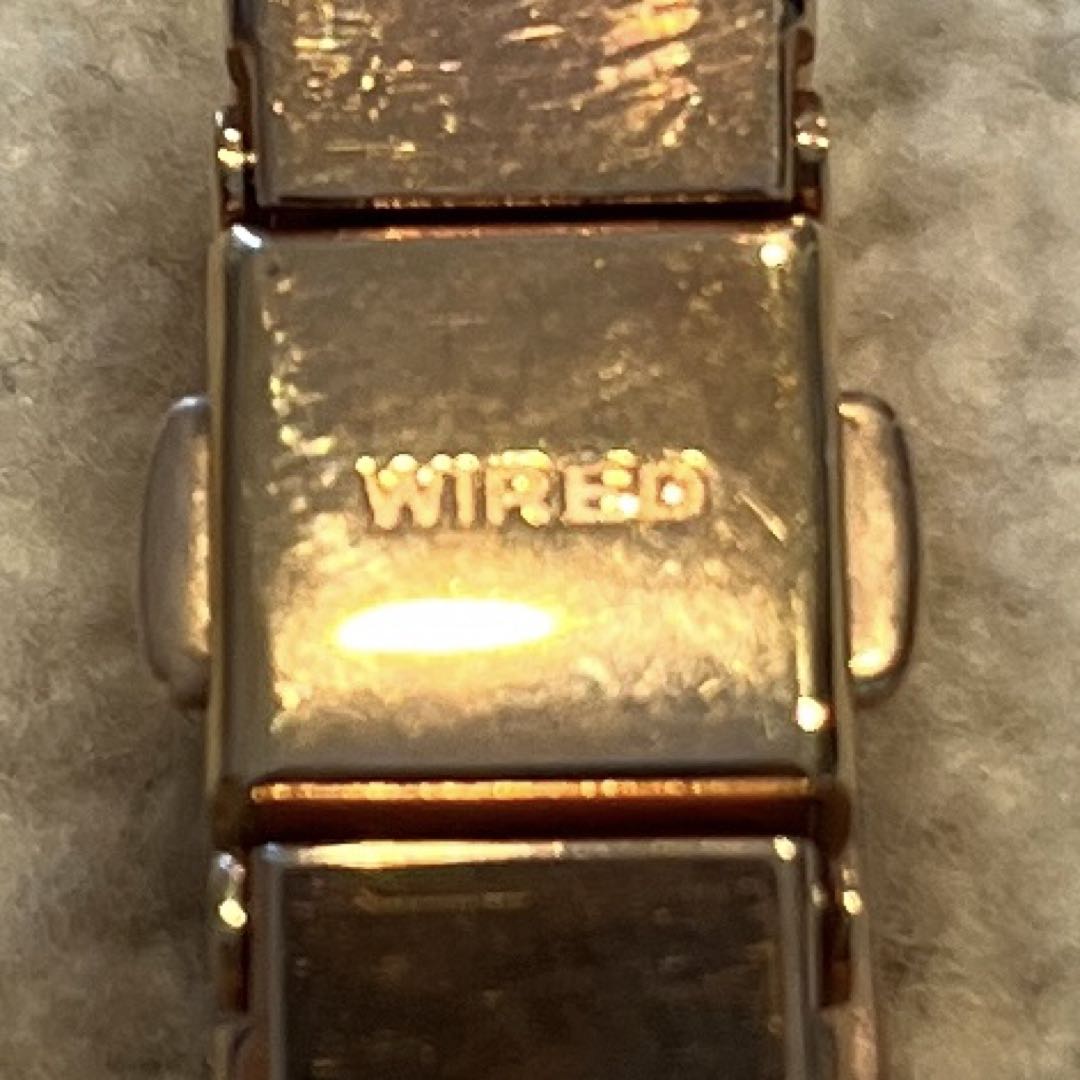 Seiko wired Analog Quartz Women