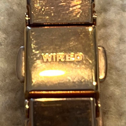 Seiko wired Analog Quartz Women