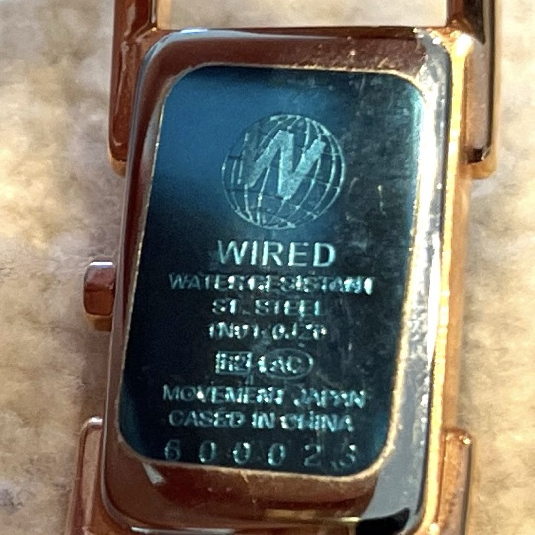 Seiko wired Analog Quartz Women