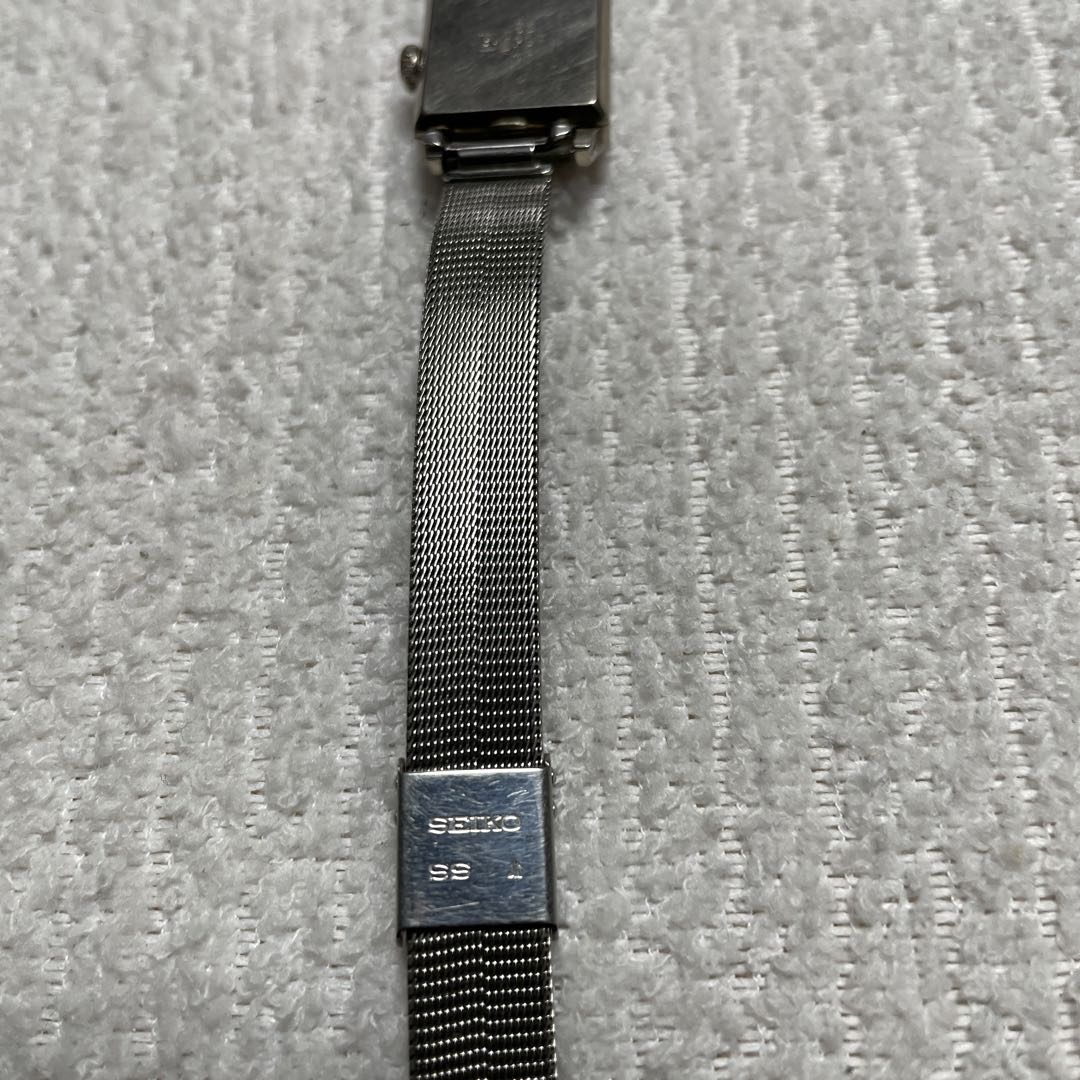 Seiko Special Birdie special Analog Mechanical (Manual) Women