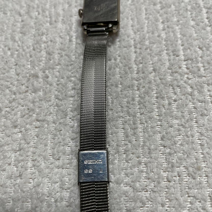 Seiko Special Birdie special Analog Mechanical (Manual) Women
