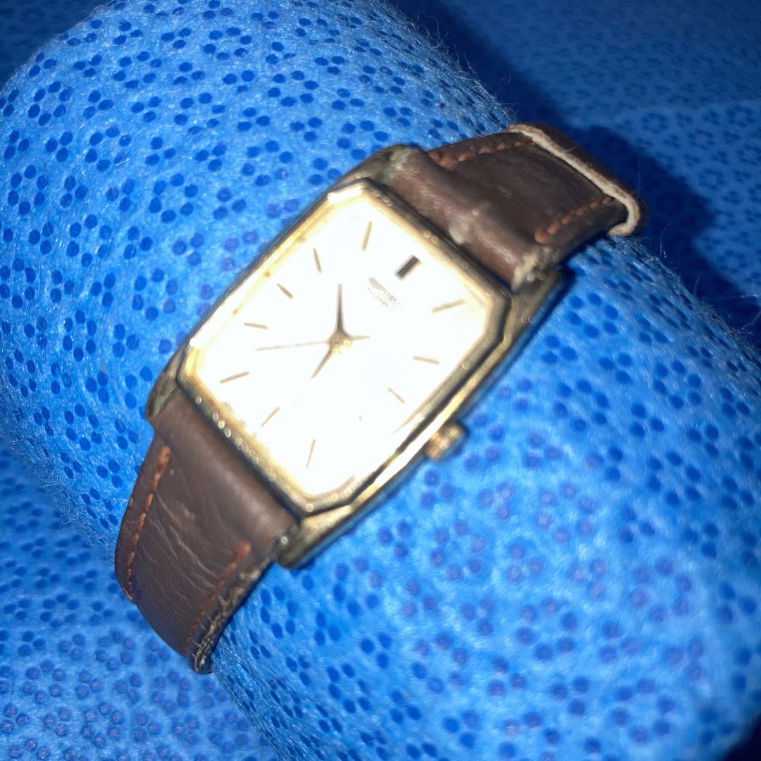 Seiko Analog Quartz Women Gold Square Running Thickness 3.5mm Women's Rare Item