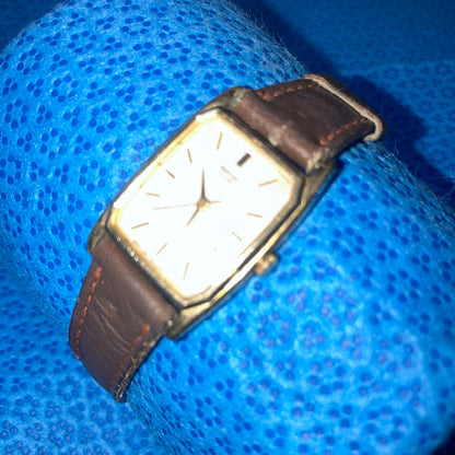 Seiko Analog Quartz Women Gold Square Running Thickness 3.5mm Women's Rare Item