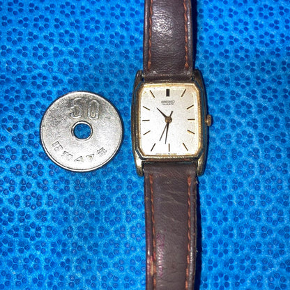 Seiko Analog Quartz Women Gold Square Running Thickness 3.5mm Women's Rare Item