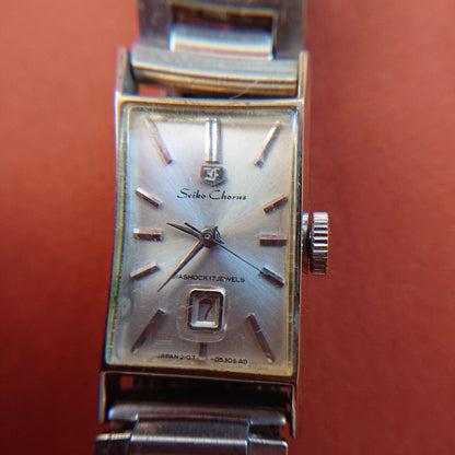 Seiko Diashock diashock 2107-3104 Analog Mechanical (Manual) Women