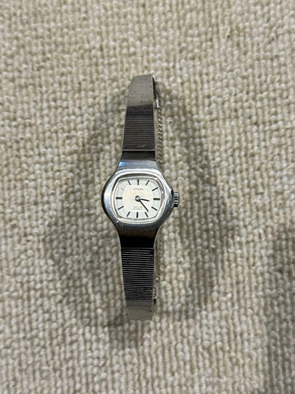 Citizen Special 4-673395 Analog Mechanical (Manual) Women