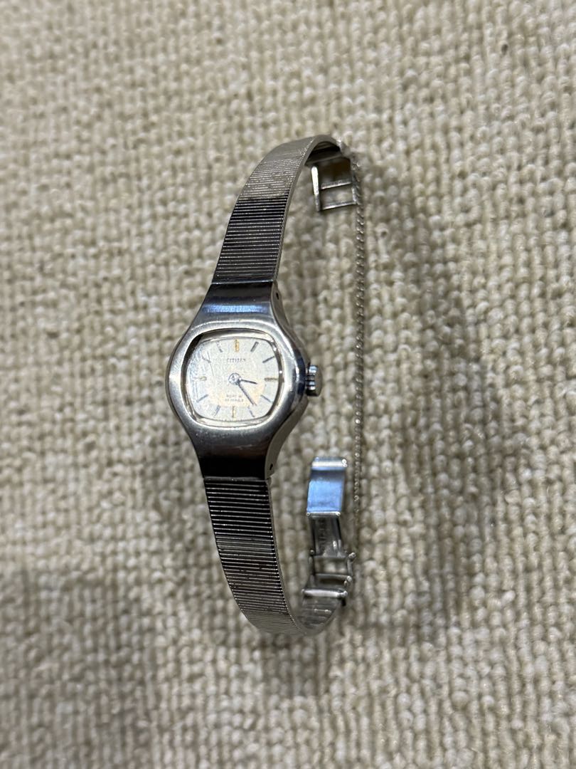 Citizen Special 4-673395 Analog Mechanical (Manual) Women