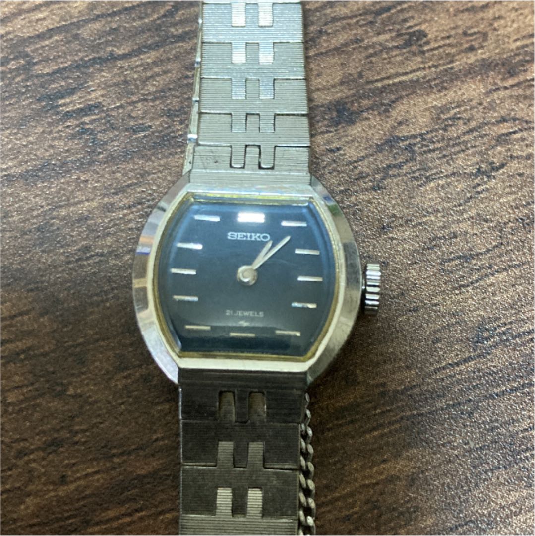 Seiko 10-2120 Analog Mechanical (Manual) Women