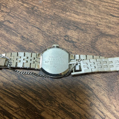 Seiko 10-2120 Analog Mechanical (Manual) Women