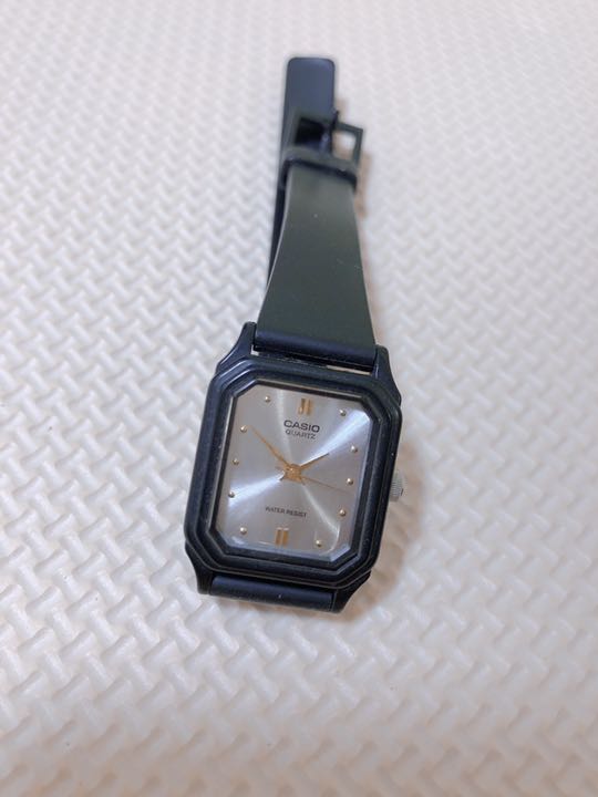 Casio LQ-142E-7A Analog Quartz Women