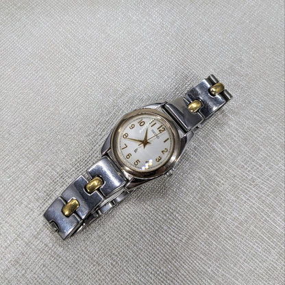 Seiko lk/lukia 4N21-0980 Analog Quartz Women