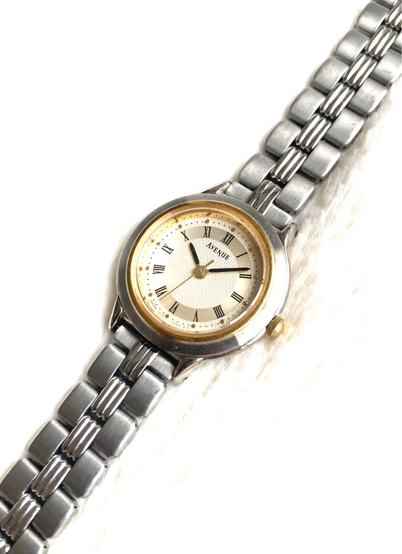 Seiko Avenue Analog Quartz Women