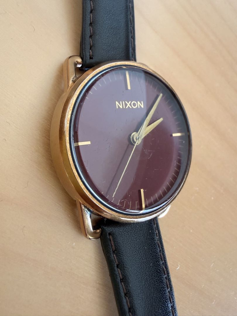 Analog Quartz Women