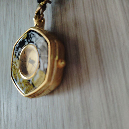 Kenshu Analog Quartz Women