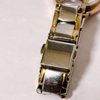 Analog Quartz Women