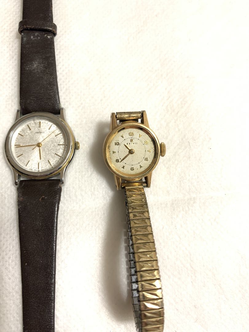 Seiko 2P21-0060 Analog Mechanical (Manual) Women