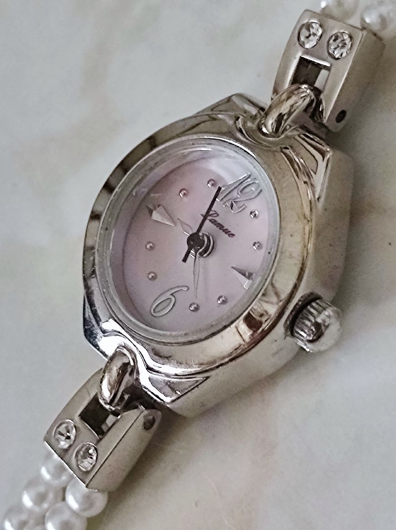 J-axis Analog Quartz Women
