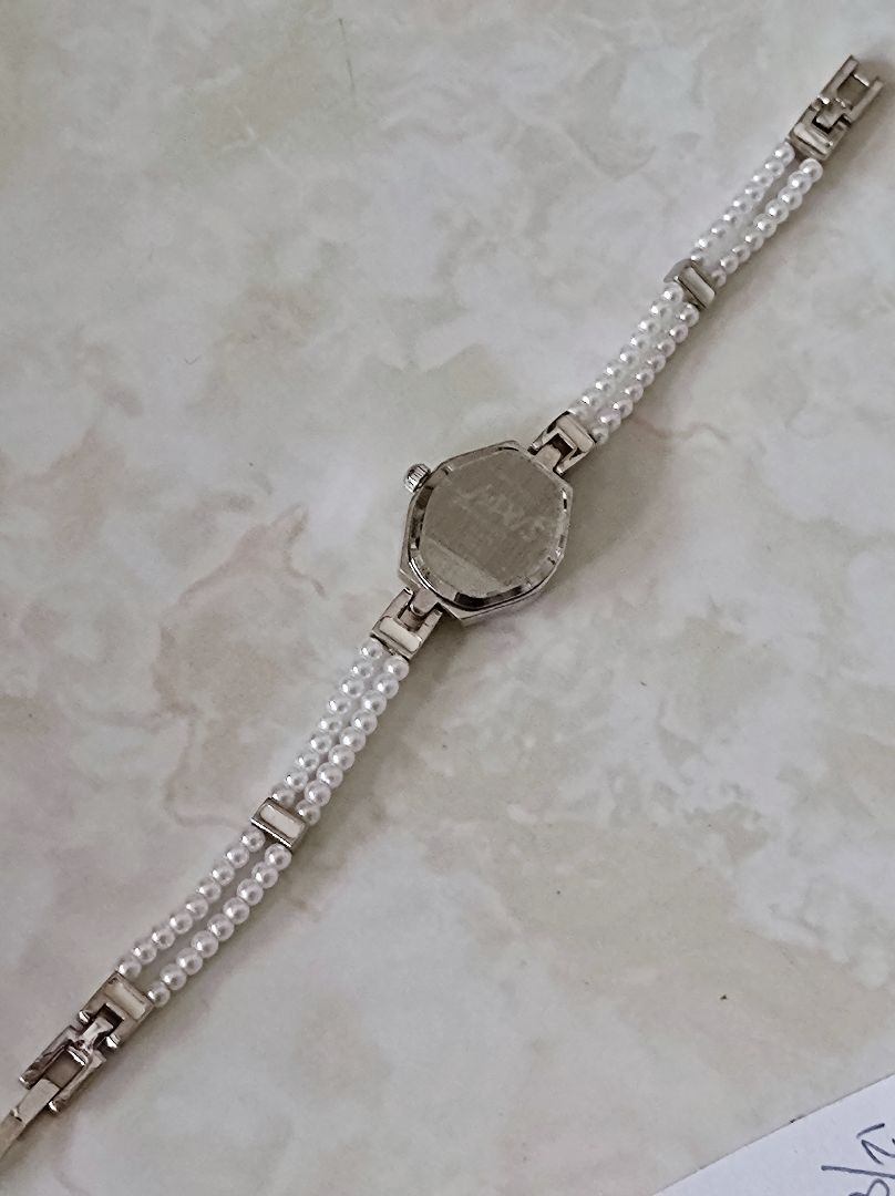 J-axis Analog Quartz Women