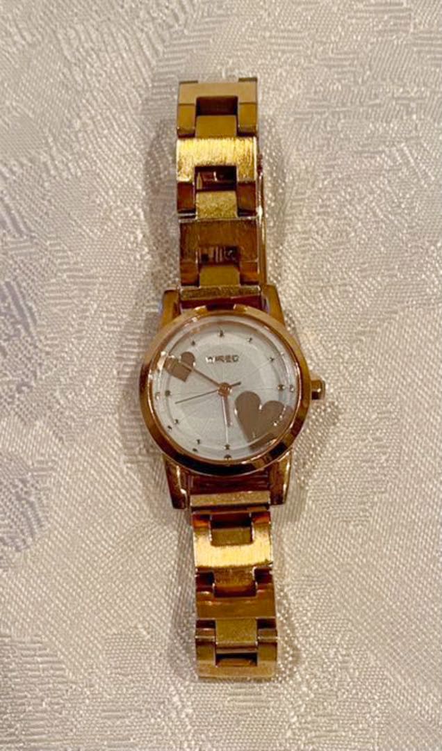 Seiko wired Analog Quartz Women