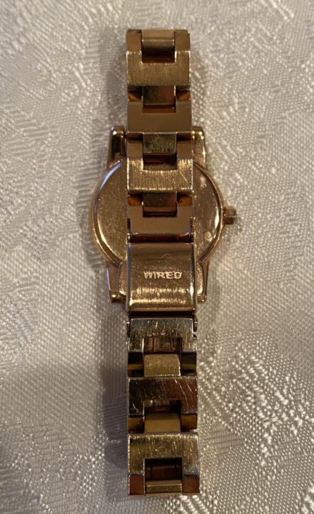Seiko wired Analog Quartz Women