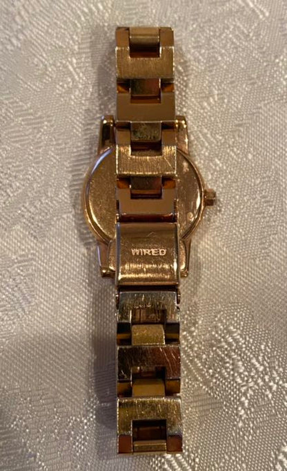 Seiko wired Analog Quartz Women