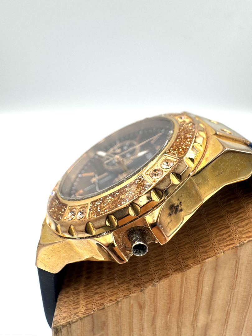 Guess Analog Quartz Men Chronograph Watch For Parts