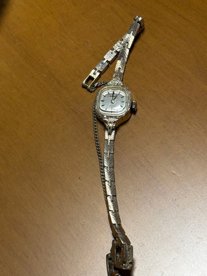 Seiko Analog Mechanical (Manual) Women