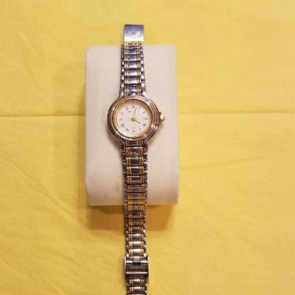 Louis Fellow Analog Quartz Women