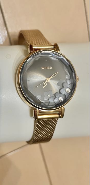 Seiko wired Analog Quartz Women
