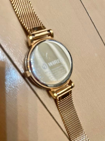 Seiko wired Analog Quartz Women