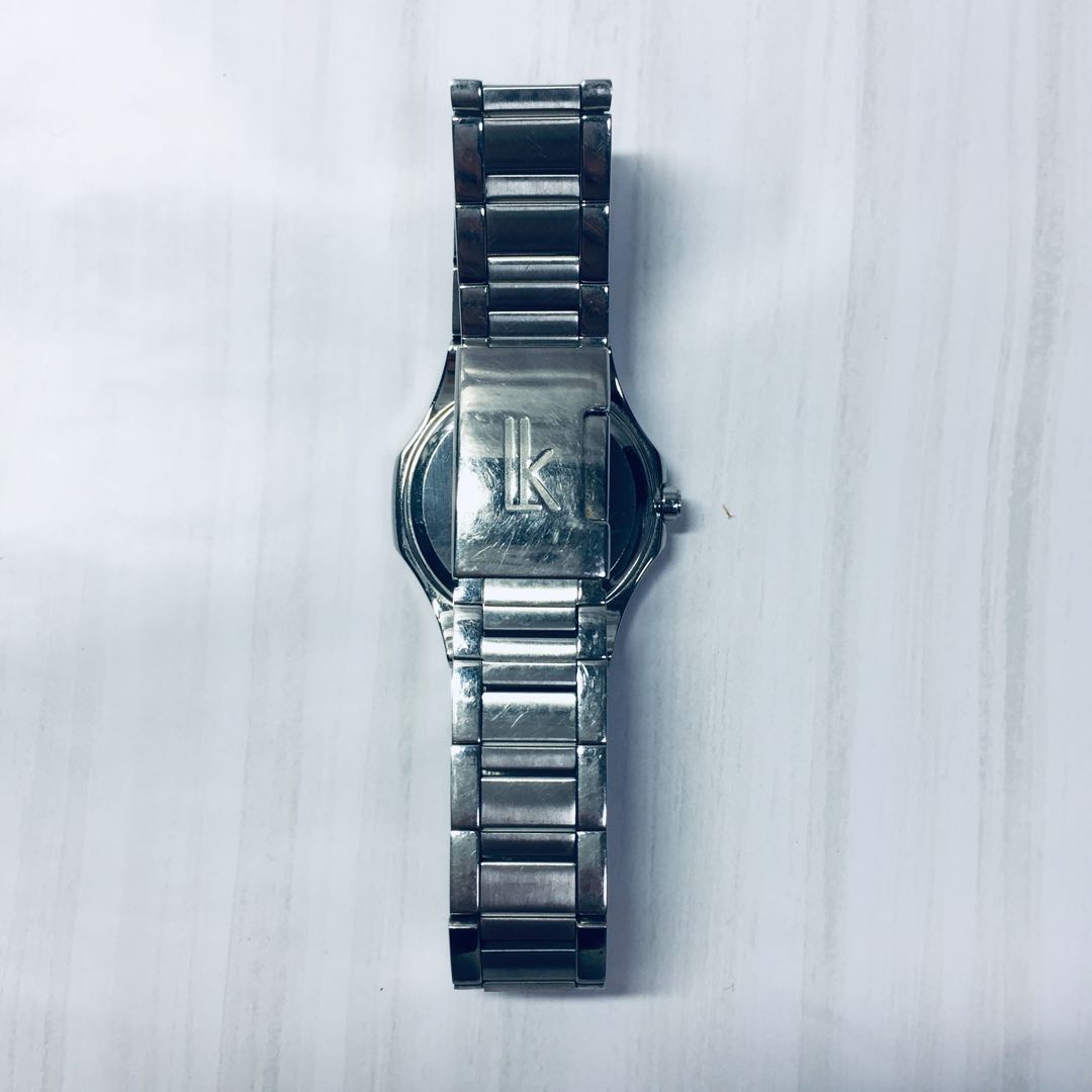 Seiko lk/lukia Analog Quartz Women