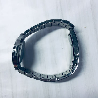 Seiko lk/lukia Analog Quartz Women