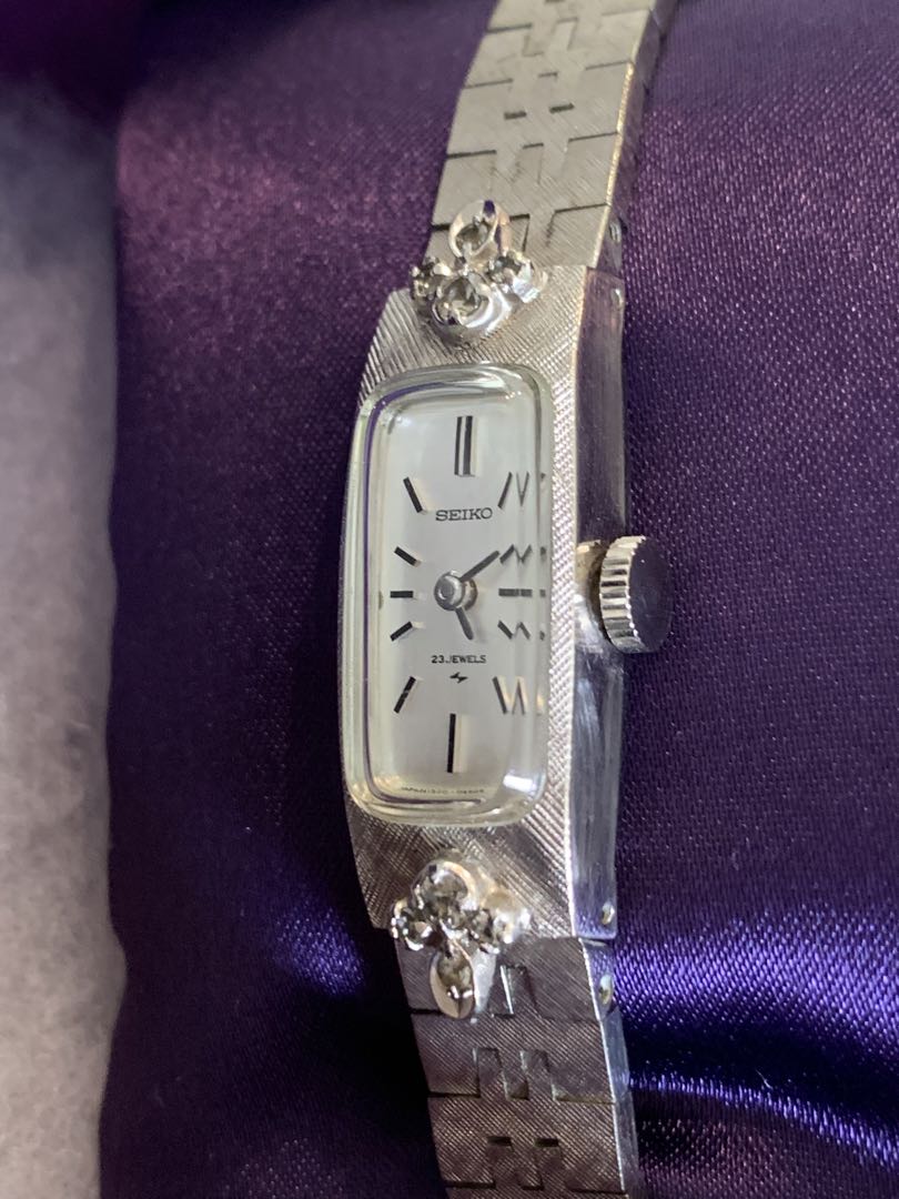 Seiko Analog Mechanical (Manual) Women