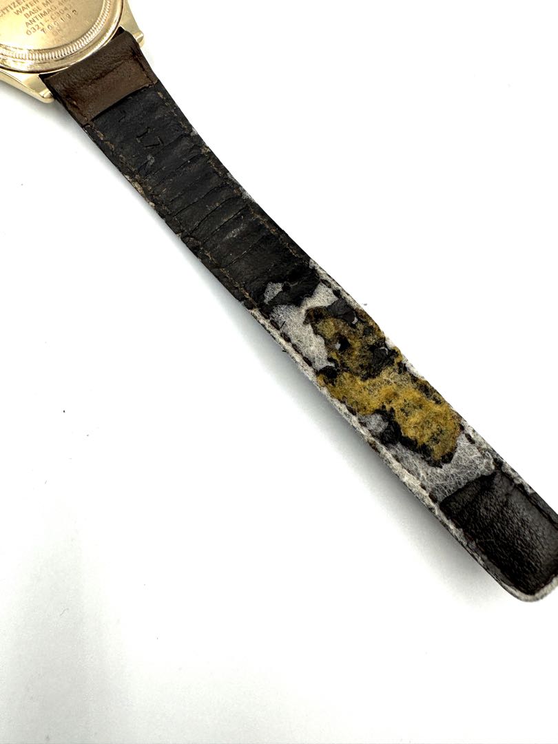 Citizen Exceed 0321-C30461 Analog Quartz (Battery) Unisex Adults Vintage Gold Plated Junk Loose Hands Watch