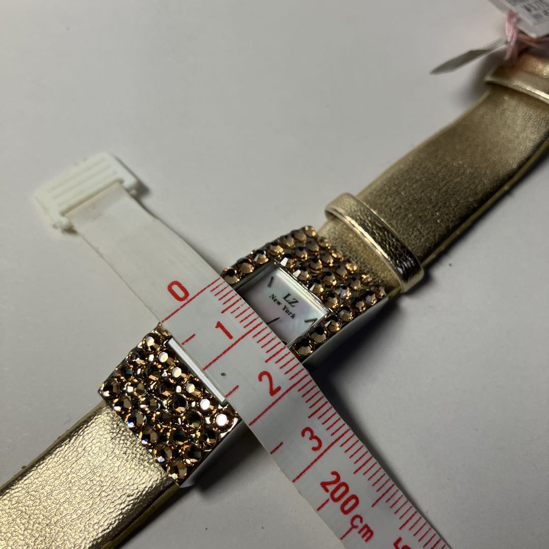 Lz New York Analog Quartz Women エルゼット ニューヨーク 未使用 Newyork スワロフスキー Womenwatch 稼動品 シェル盤