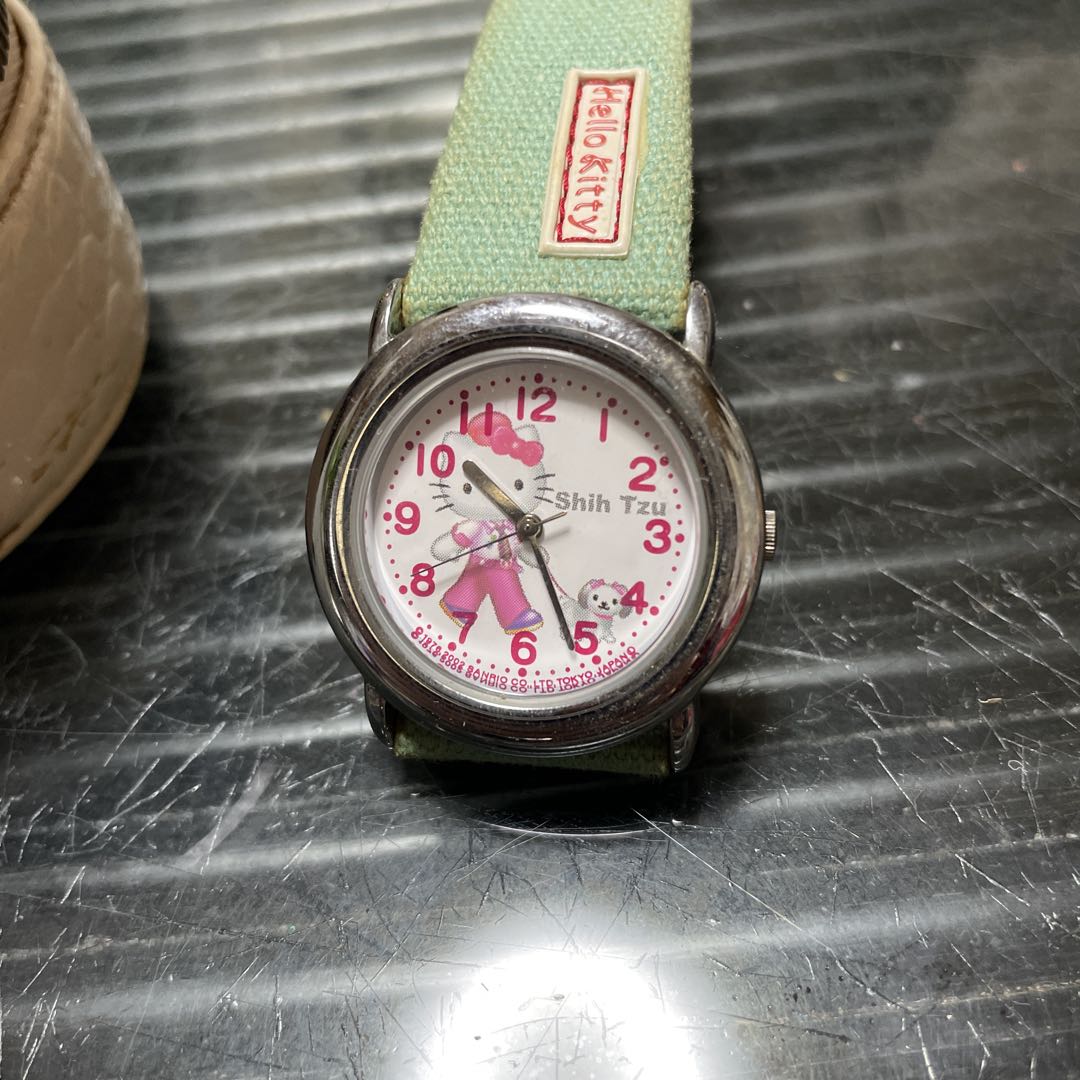 Hello Kitty Analog Quartz Women