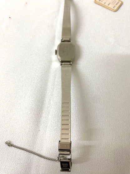 Seiko 11-3770 Analog Mechanical (Manual) Women