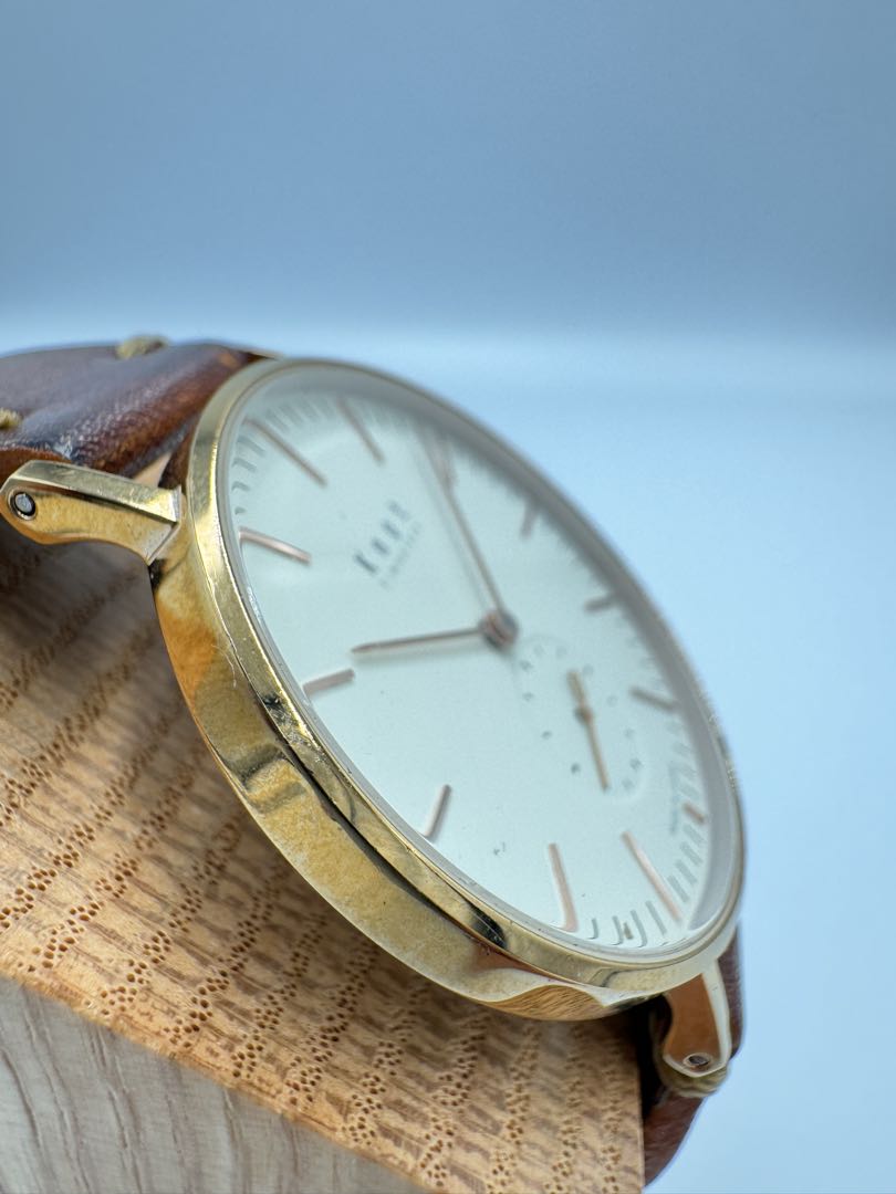 Knot Analog Quartz Women Watch