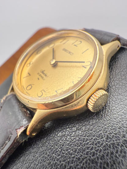 Seiko Socie 11-389005 Analog Mechanical (Manual) Women Ladies Wristwatch Manual 25Mm Gold Dial Vintage