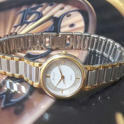 Seiko Avenue Analog Quartz Women