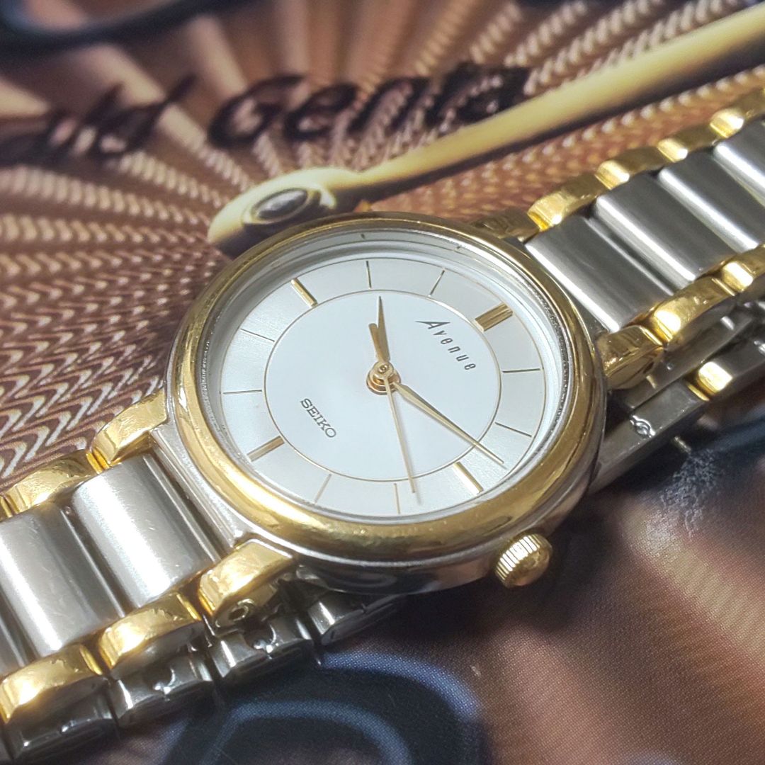 Seiko Avenue Analog Quartz Women