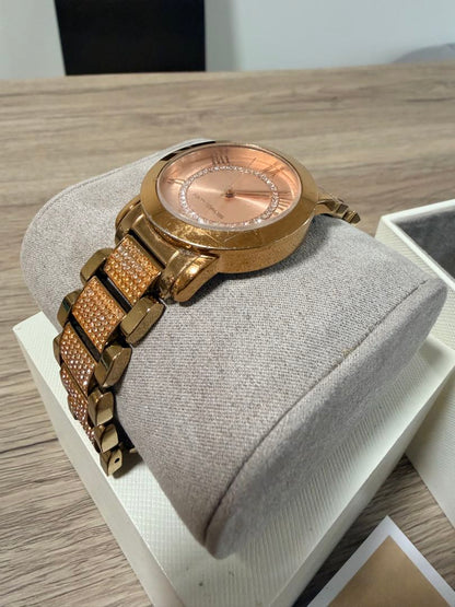 Analog Quartz Women