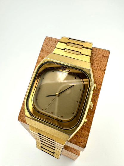 Pulsar Analog Quartz Men Watch For Parts