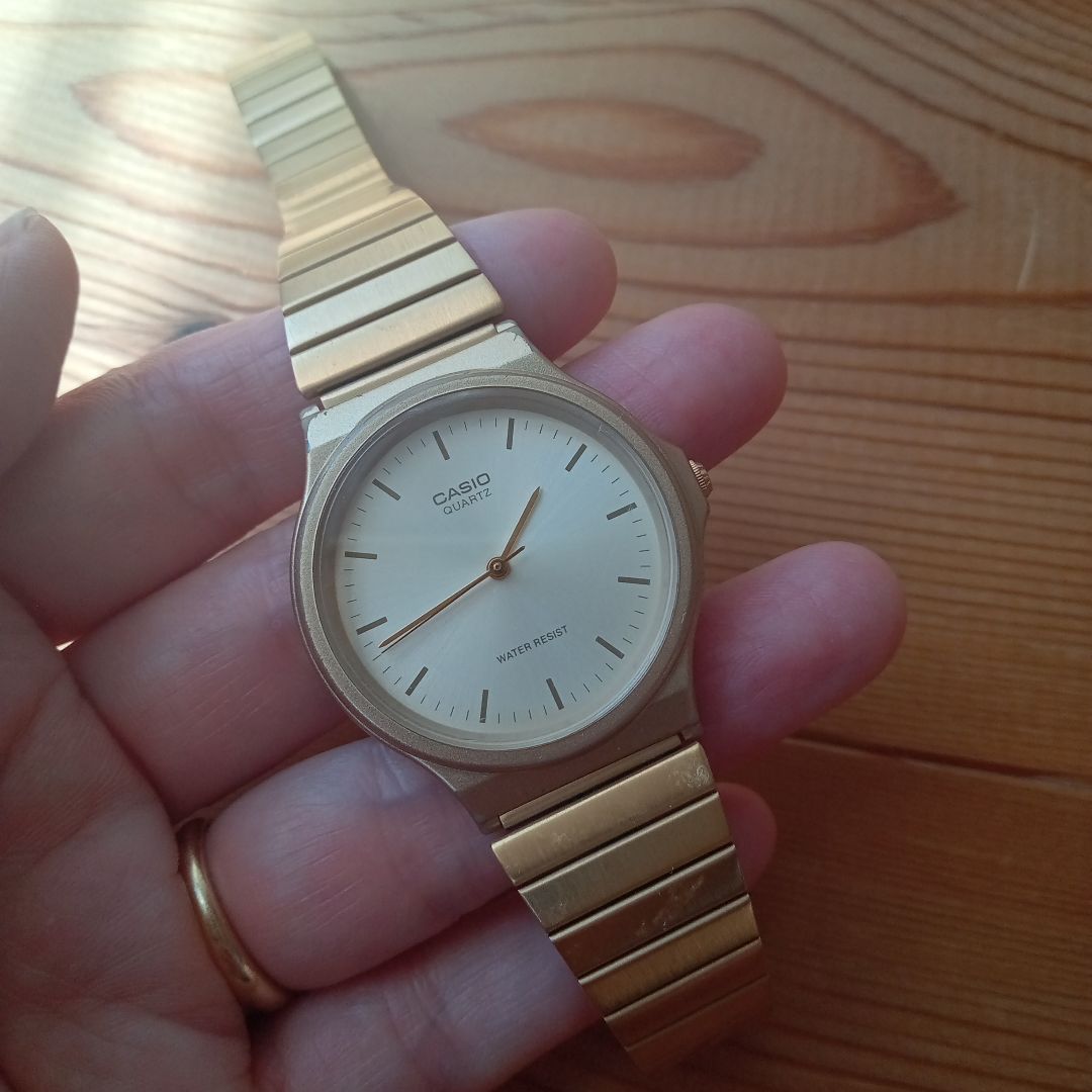 Casio MQ-24 Analog Quartz Women