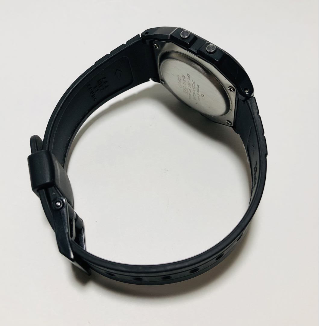 Casio Digital Quartz Men G-Shock