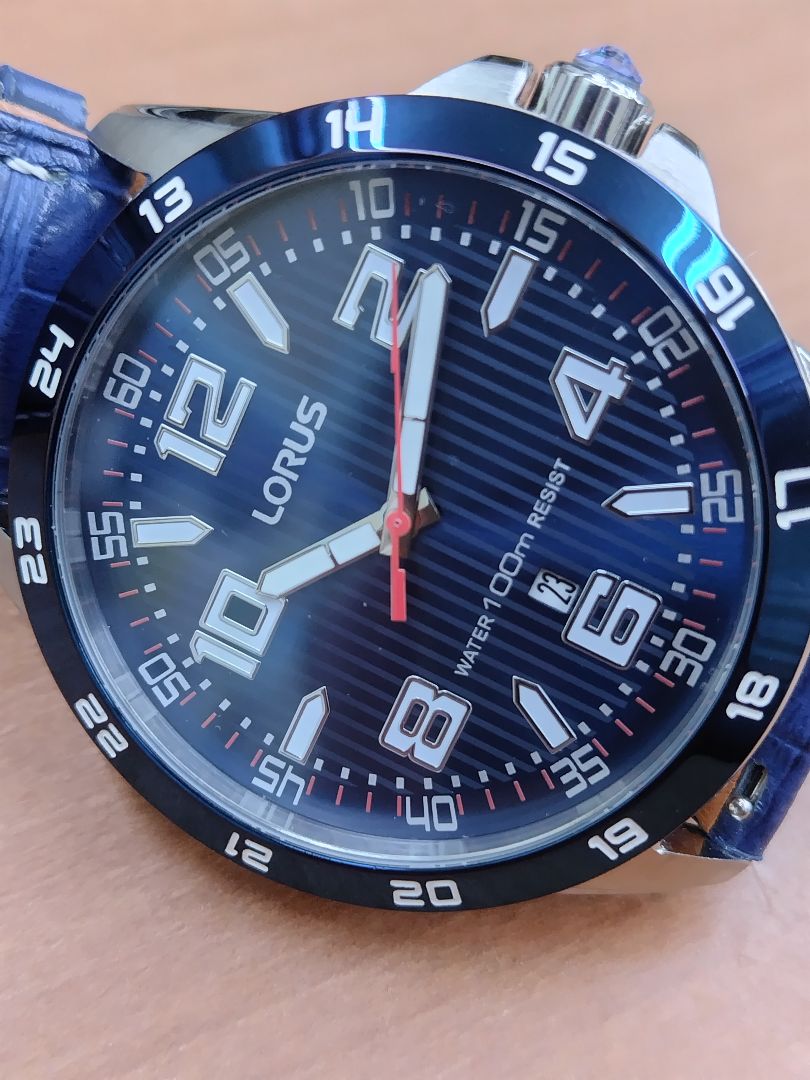 Seiko LORUS PC32-X116 Analog Quartz Men