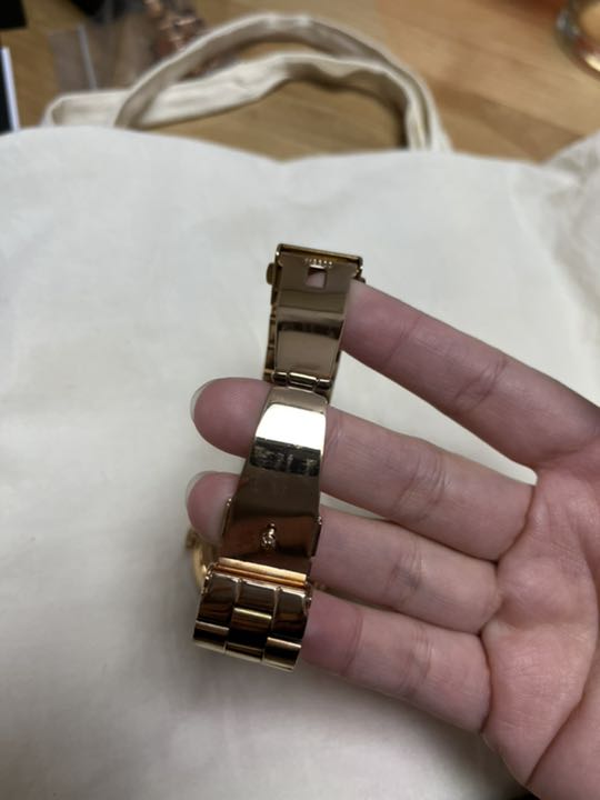 Analog Quartz Women